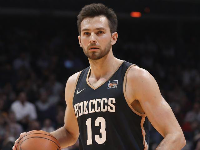 开云体育_ NBA中的心理斗争：压力下的决策与表现，nba球员压力大吗