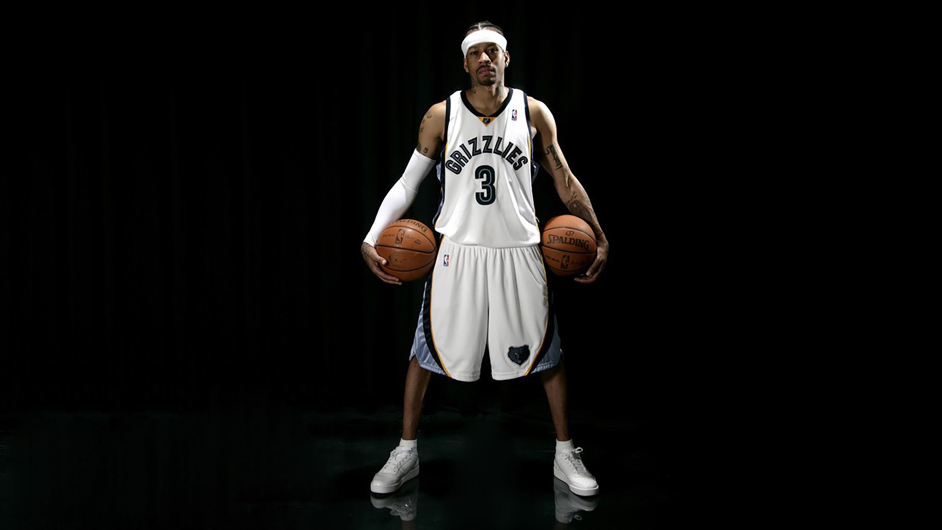 开云app官方入口-2017年季后赛：库里在对阵马刺的系列赛中，砍下39分，投中8记三分，率队晋级！