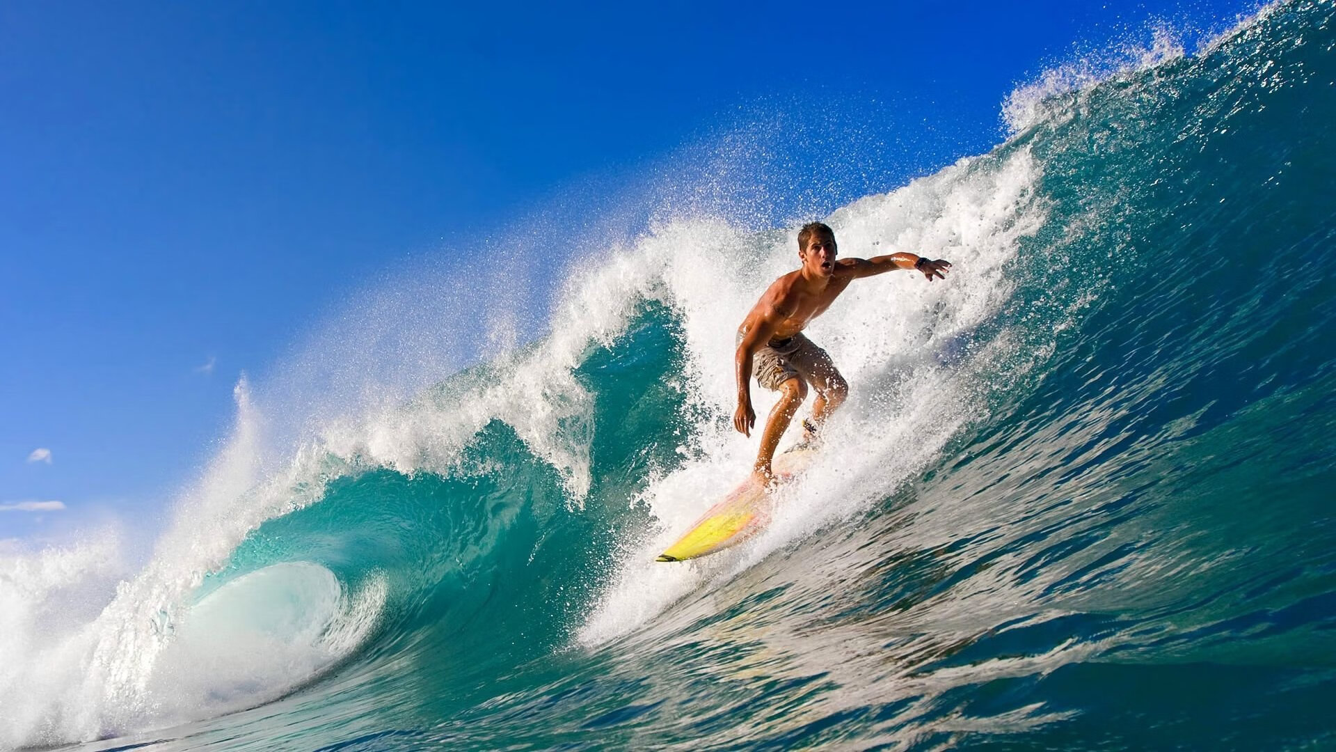 尤文出奇制胜，成功利用中场防守反击，尤文中场太差